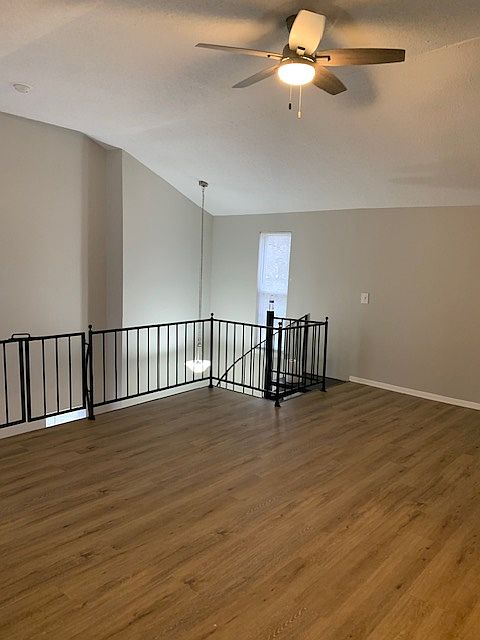 Loft bedroom to stairs