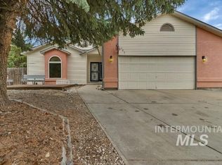 401 Tanoak Cir, Nampa, ID 83686