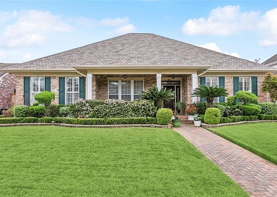1st image of 54 Chateau Rothchild Dr