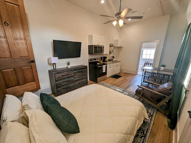 939 Elysian Fields Ave #6 — Photo 12