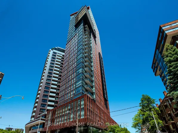 32 Davenport Rd, Toronto, ON
