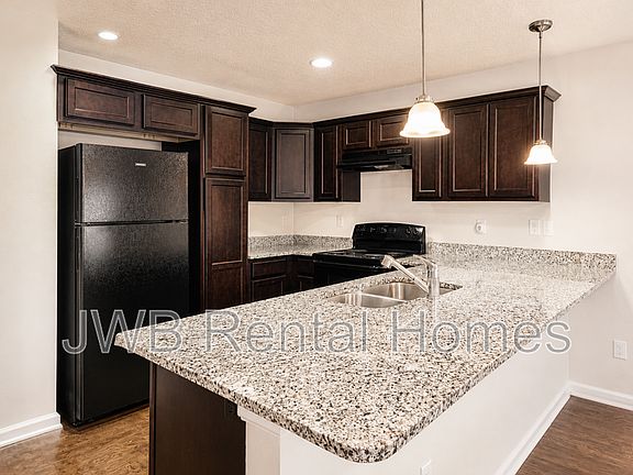 2nd image of 4163 Springwood Rd