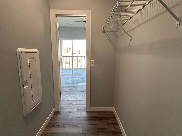 2724 Silver St — Photo 31