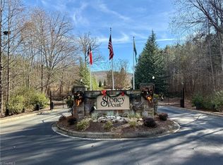 200 Harbor Dr W, Lexington, NC 27292