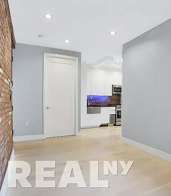 Rented by REAL New York | media 22