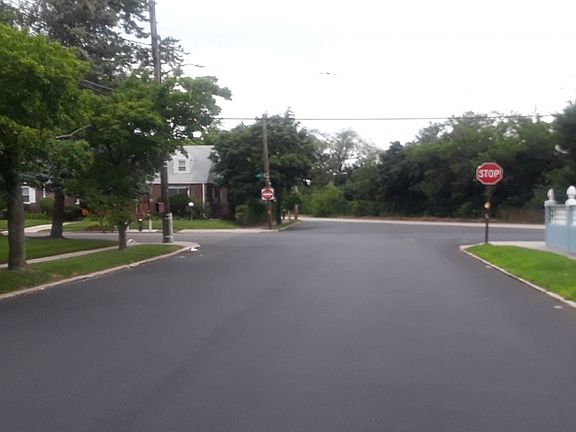 4th image of 11930 237th St