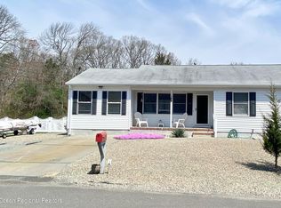 91 Dollmore Ave, Waretown, NJ 08758