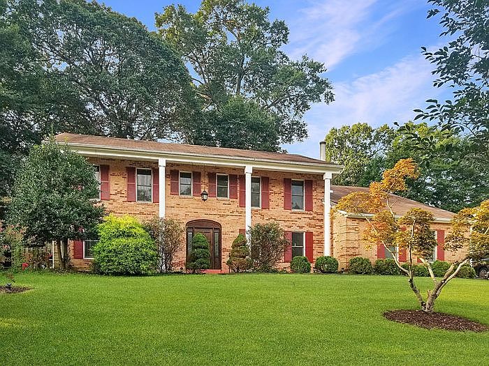 1st image of 205 Bonhill Dr