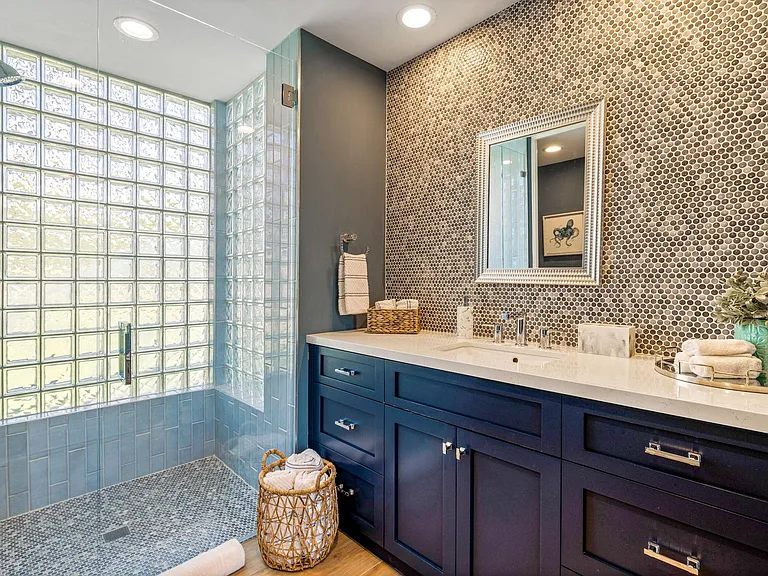 Main house guest bath 1