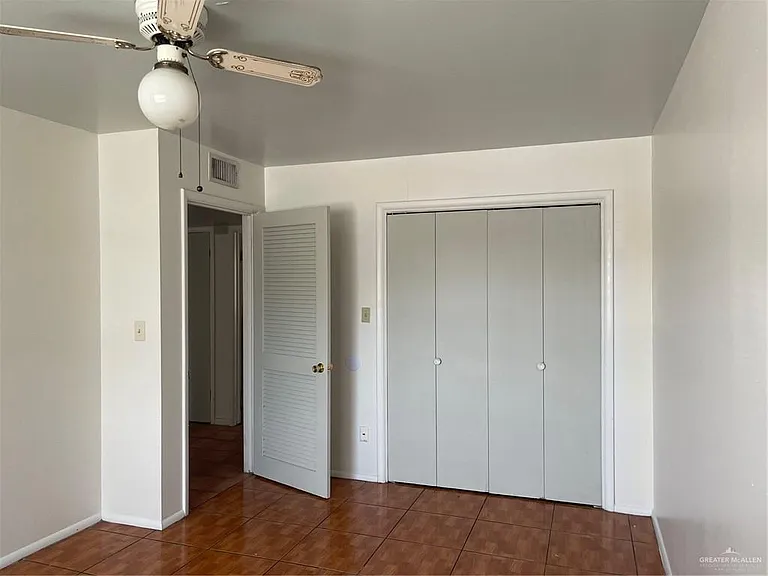 1902 Charles Cir — Photo 13