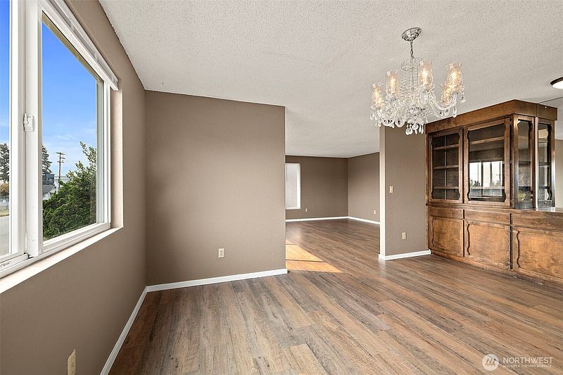 5th image of 2516 Rockefeller Avenue #A, B