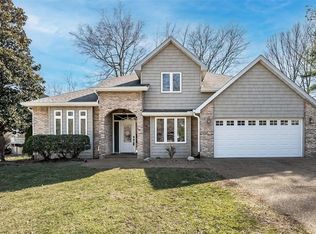 3 Sher Nan Dr, Maryville, IL 62062