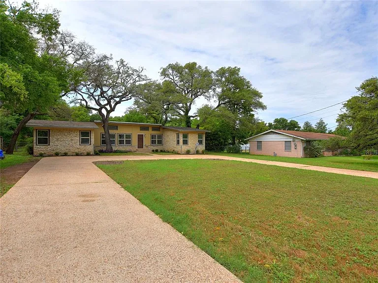 11800 Tedford St — Photo 1