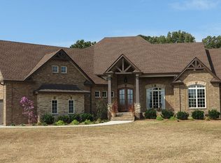 482 Maxshire Ct, Clarksville, TN 37043