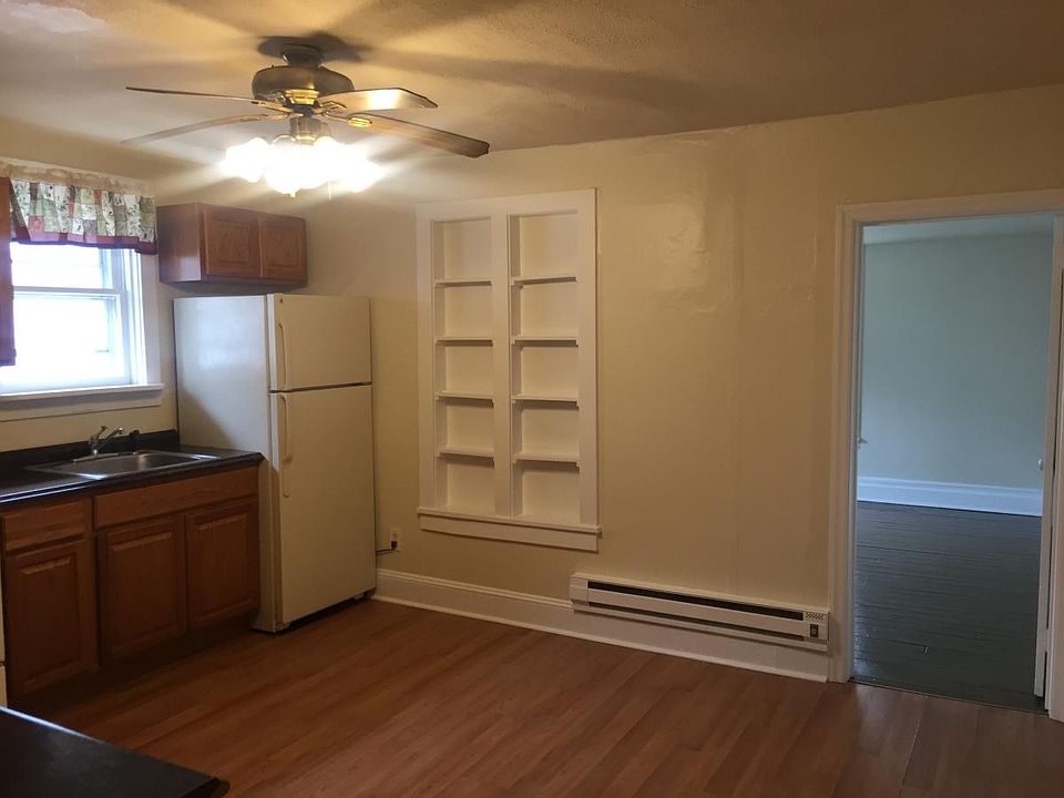 2nd image of 511 W 1st Ave APT B