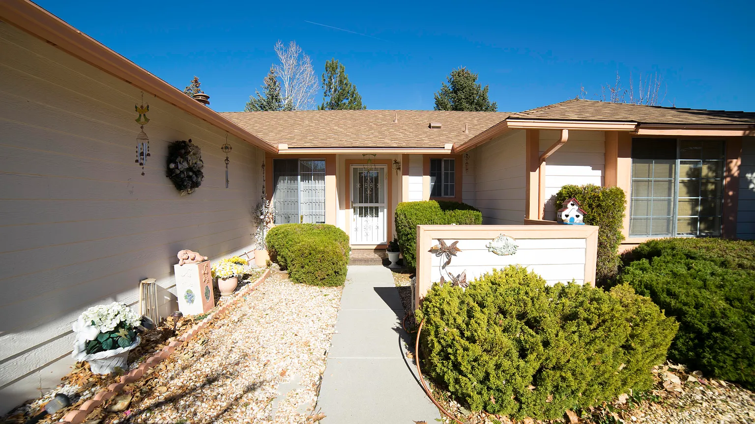 6633 Enchanted Valley Dr photo 1