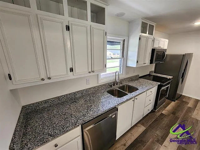 121 Highland Dr — Photo 3