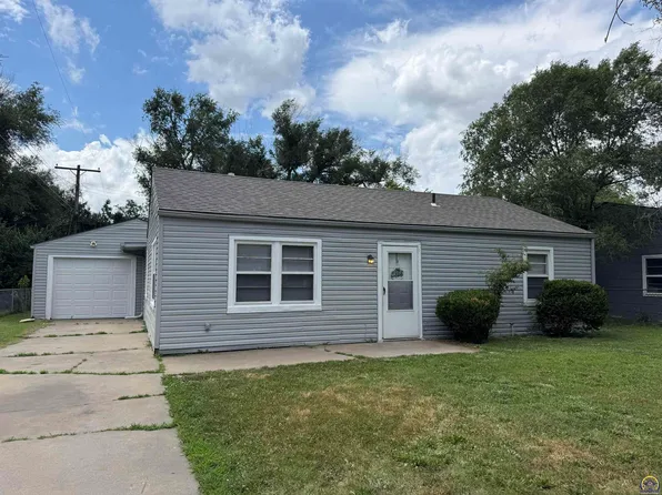 3405 SE Bryant St, Topeka, KS 66605