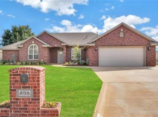 808 Sheryl Ln, Altus, OK 73521