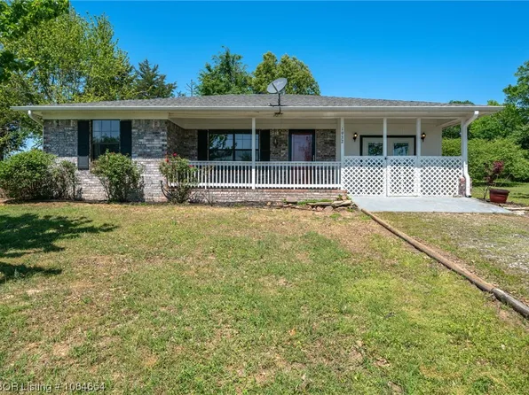 1932 Georgia Ridge Dr, Alma, AR 72947