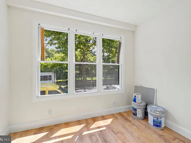 6419 Race St #B — Photo 5