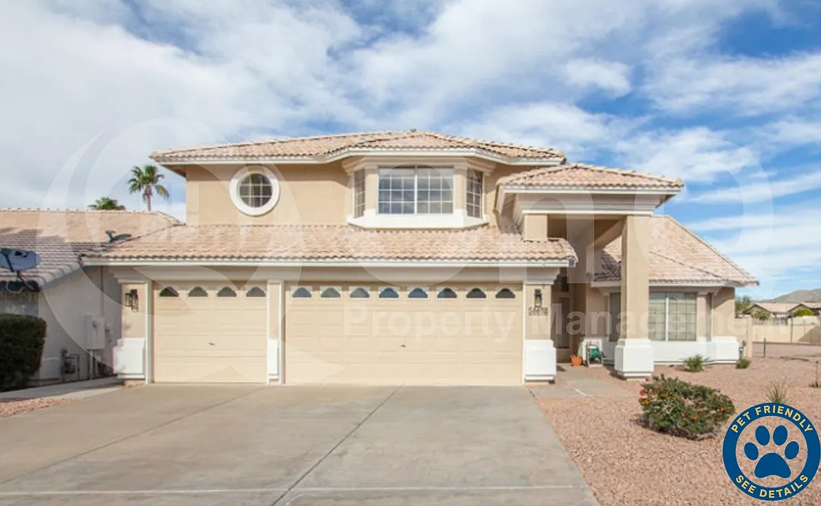 4 bed, 3.0 bath, 2350 sqft, $3,100 — Photo 1