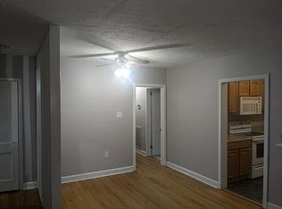 1202 Pee Dee Rd, Aberdeen, NC 28315