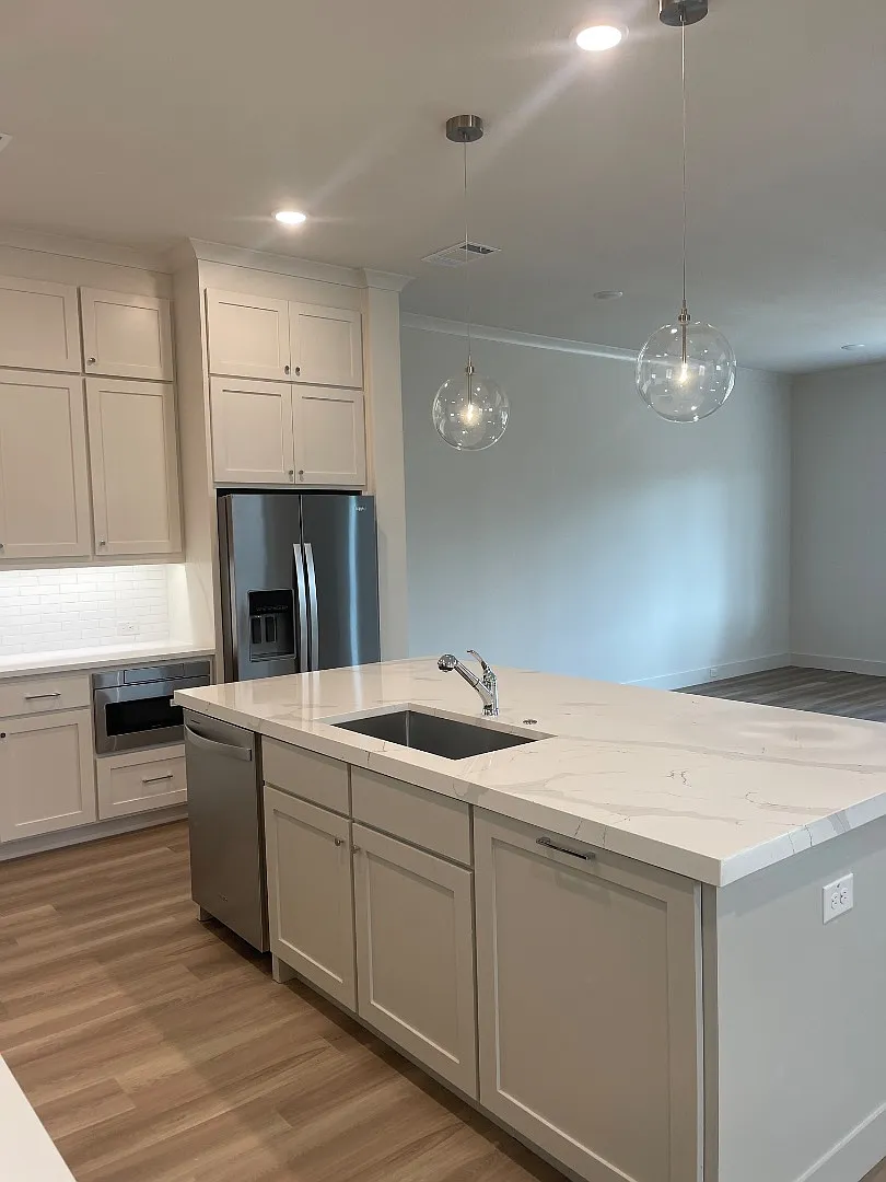 4631 March Ave — Photo 1