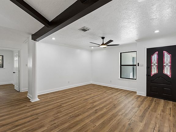 4th image of 9238 Friendship Rd