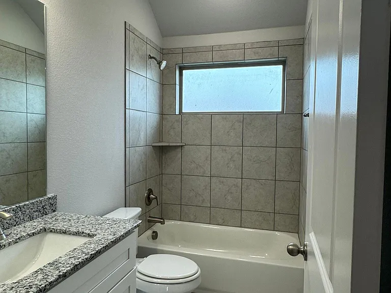 831 Rosebud Trl — Photo 21