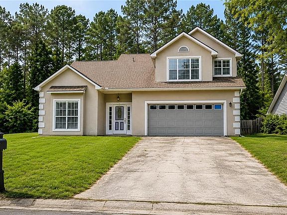 2nd image of 2154 Crystal Lake Dr