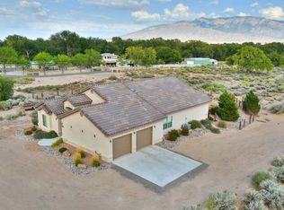 62 Victor Rd, Rio Rancho, NM 87048