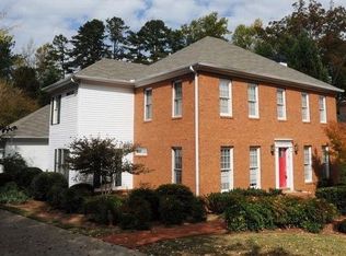 2066 Westover Plantation, Dunwoody, GA 30338