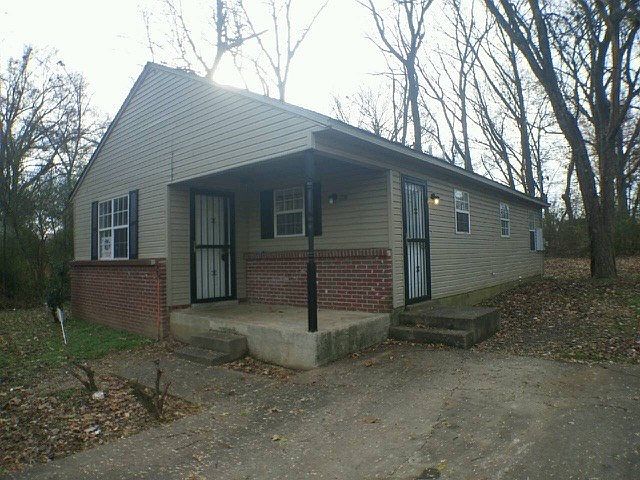 1st image of 3171 Saint Charles Dr