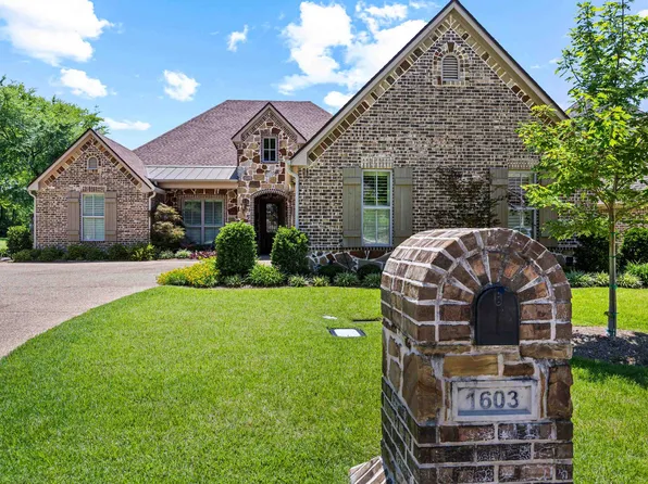 1603 San Augustine Ln, Longview, TX 75604