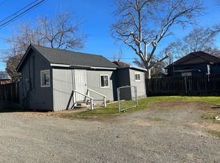 1417 1/2 2nd St, Red Bluff, CA 96080