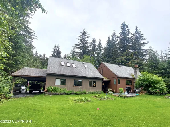 33749 Wolf Trail Ln, Seward, AK 99664