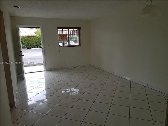 5th image of 8851 NW 119th St Unit 4112