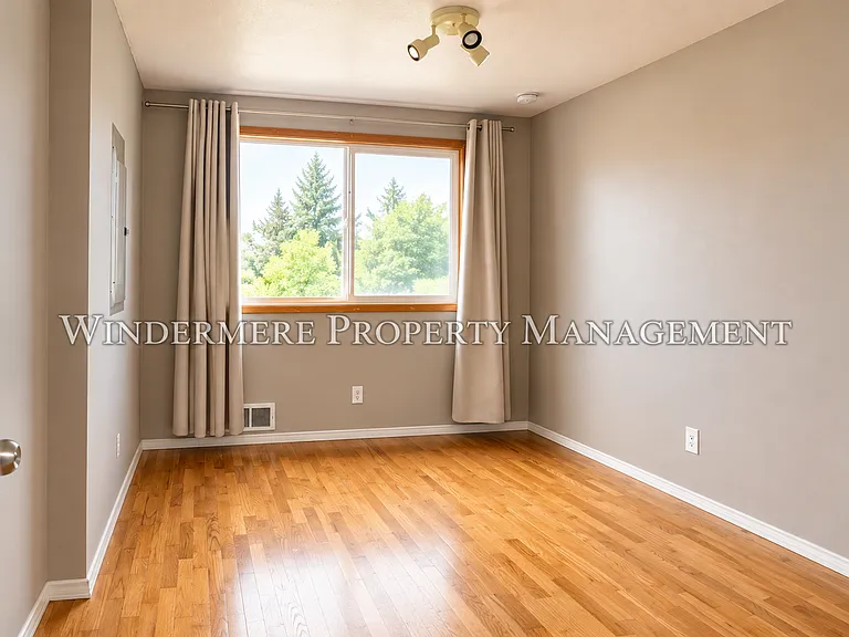 601 Hull Ave — Photo 10