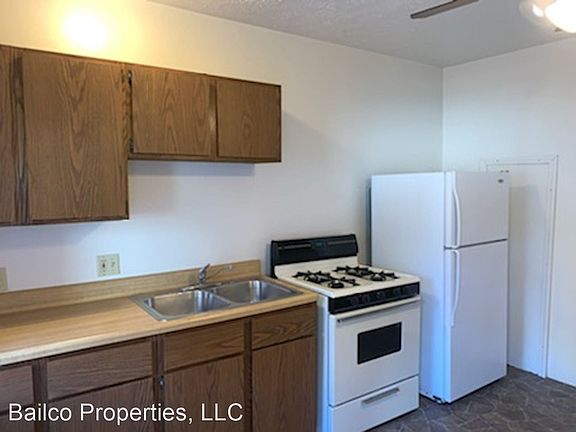 5th image of 507 E Main St APT 5