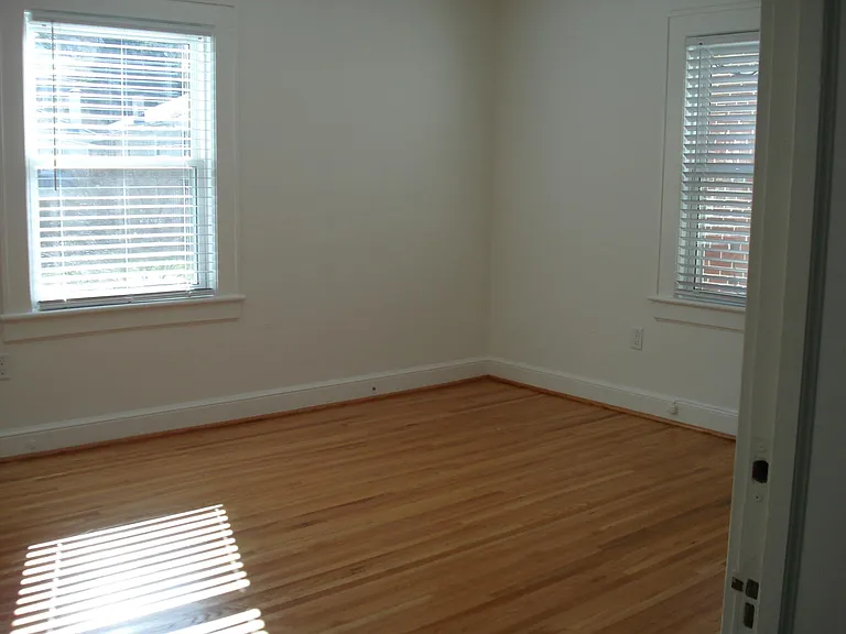 2427 Stanley Ave SE #A — Photo 10