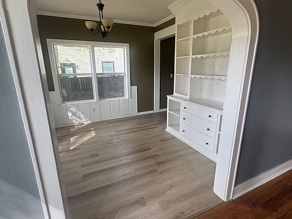 5th image of 286 Carrollton Ave