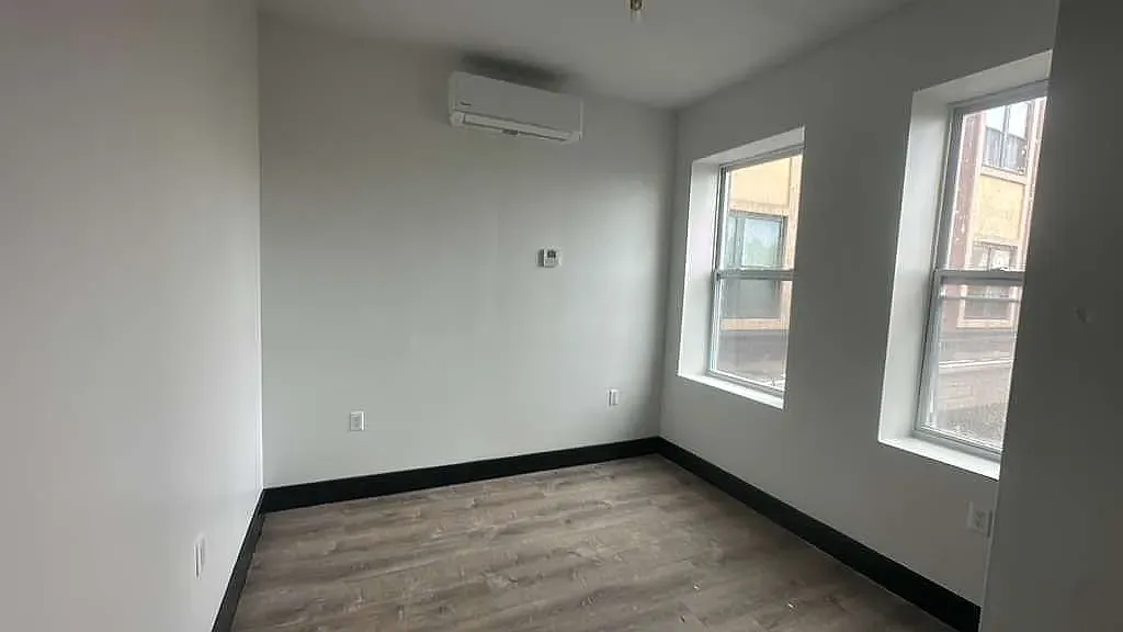 2 bed, $2,000 — Photo 3