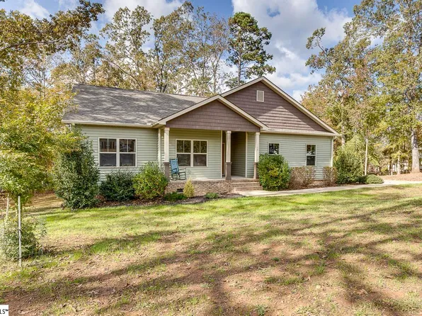106 Indian Ridge Dr, Laurens, SC 29360
