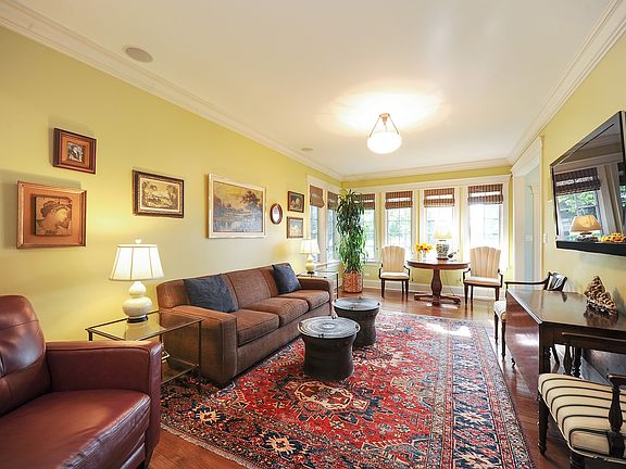 3rd image of 2157 Saint Johns Ave