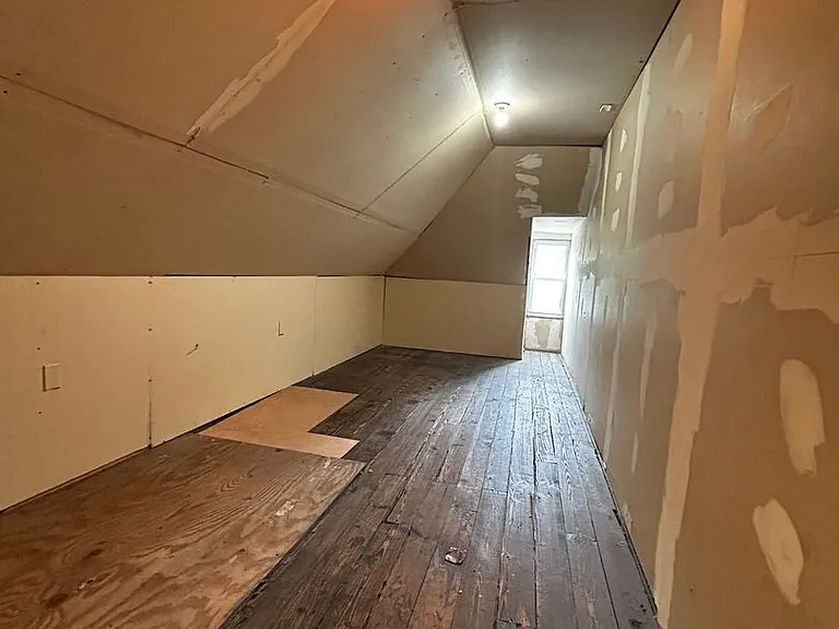 417 Clarendon Ave — Photo 20