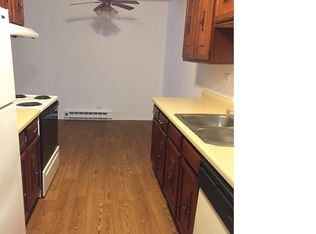 1219 Kings Ct APT 34, West Chicago, IL 60185
