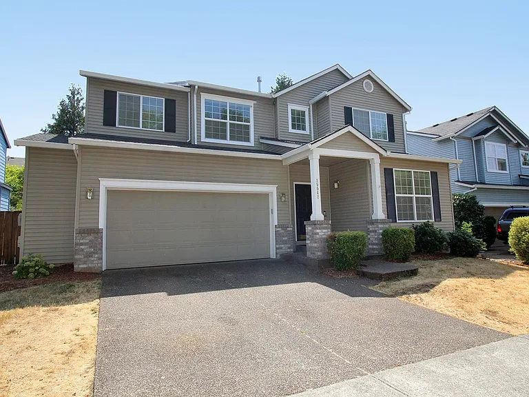 15542 SE Thornbridge Dr — Photo 1