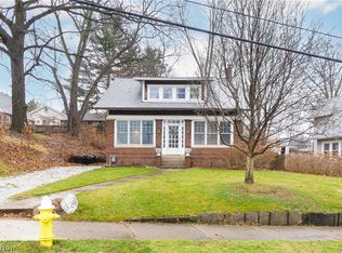 1122 Riverside Dr, Akron, OH 44310