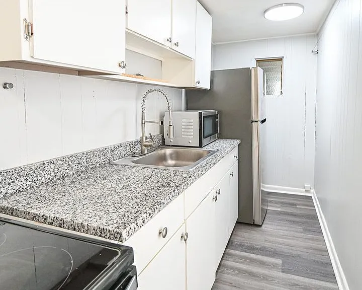 2625 Robertson Ave #5 — Photo 5